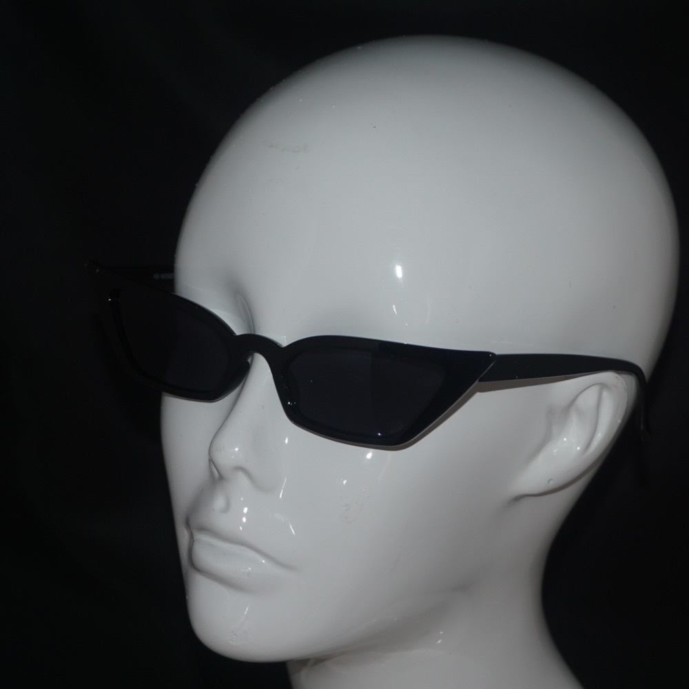 Black Small cat eye sunglasses 🕶 All eyewear 3 for $30 - Picture 1 of 2